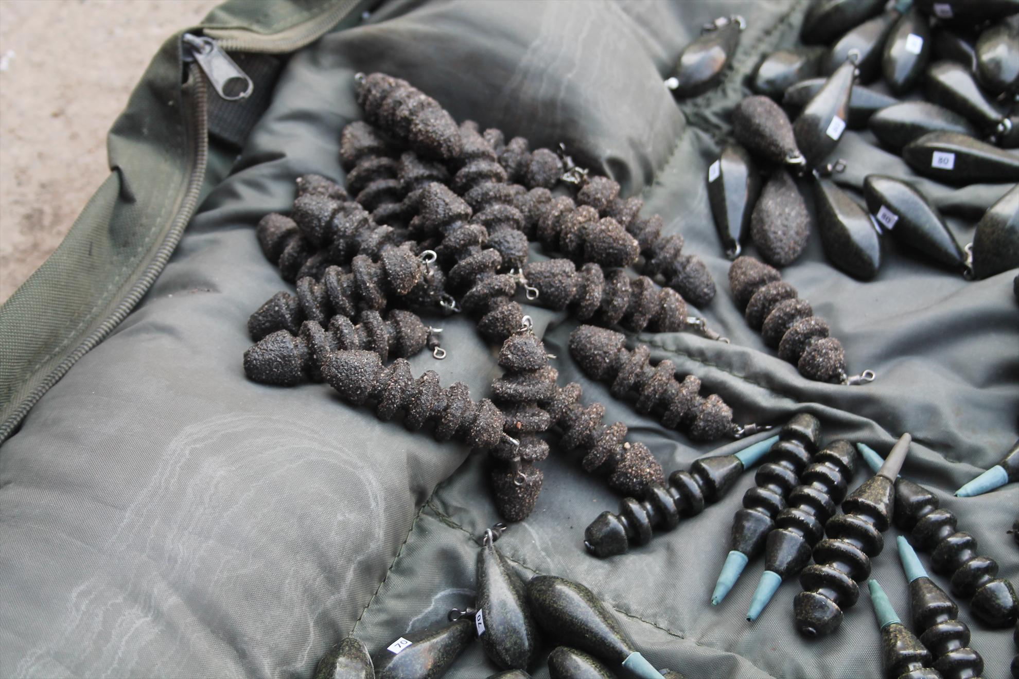 PLUMBI Carp Fishing Leads - anda-1041.JPG